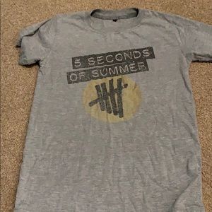 5 seconds of summer t-shirt